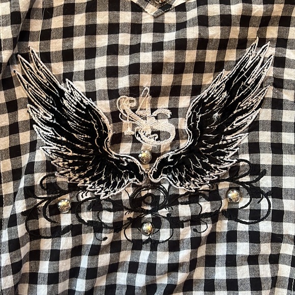 ✨5 for 25 Sale✨
Embroidered western Cut Flannel - Picture 5 of 13